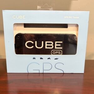 GPS Pro Tracker - Black
Great condition some scratches on underside with box.